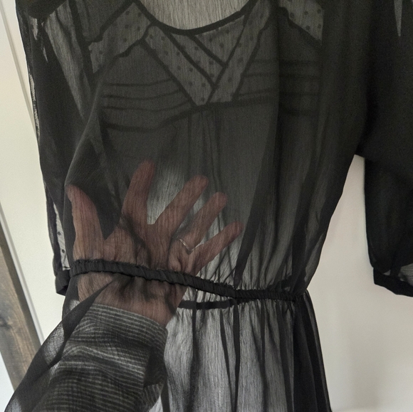 Xhilaration Black Sheer 1/2  sleeved Women's Top elastic waist with drop bottom - Picture 14 of 15